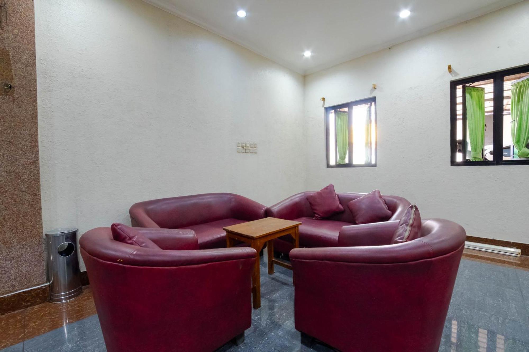 Nusa Indah Syariah Hotel Bandara By Abdihome Tangerang Esterno foto