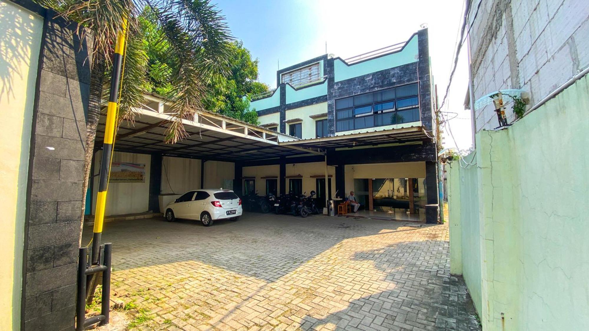 Nusa Indah Syariah Hotel Bandara By Abdihome Tangerang Esterno foto
