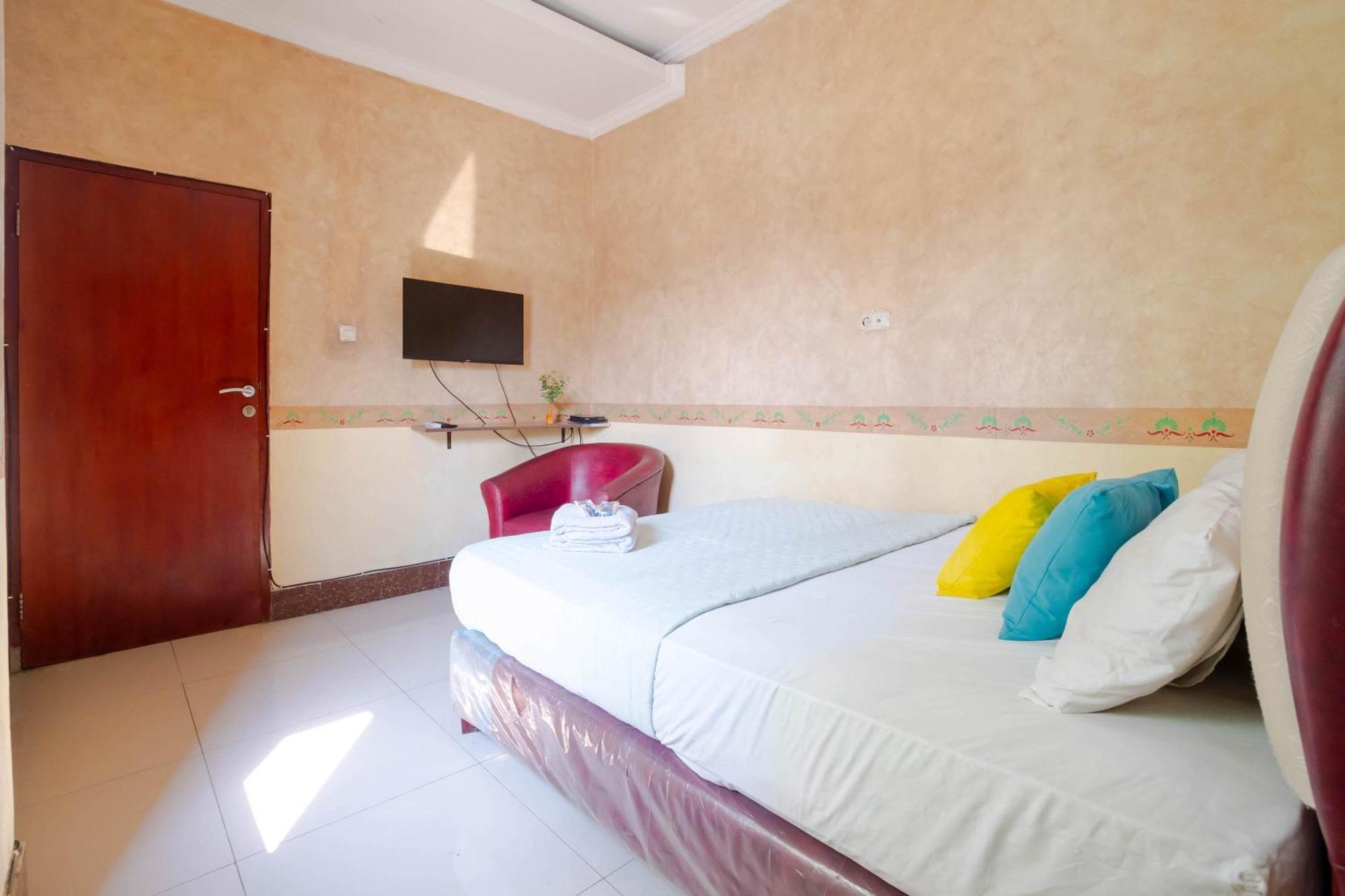 Nusa Indah Syariah Hotel Bandara By Abdihome Tangerang Esterno foto